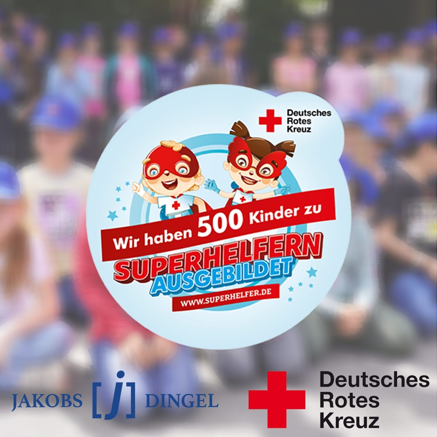 Cartoon-Aufkleber: Wir haben 500 Kinder zu Superhelden ausgebildet - echte Helden von morgen!.